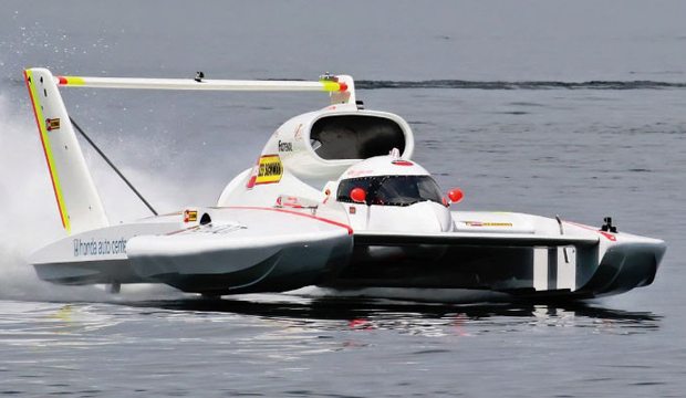 Better Hulls for Vintage Hydroplane Racers